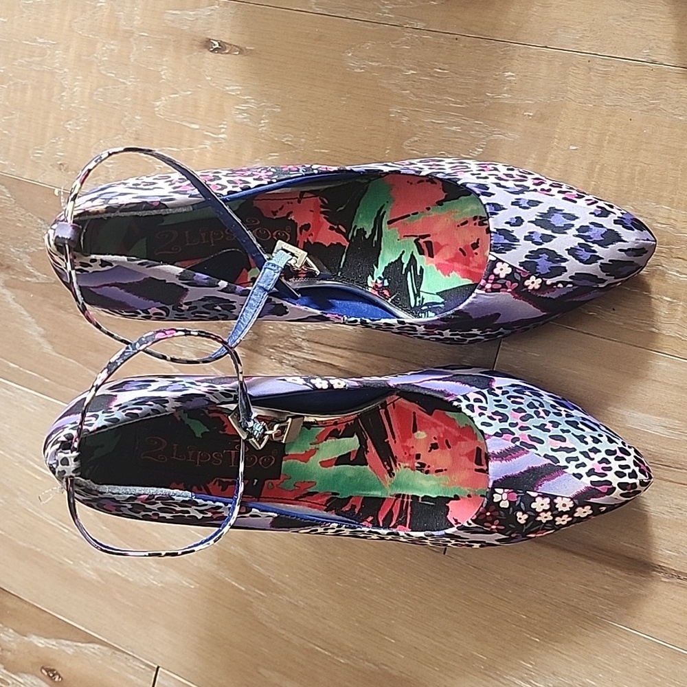 Womens size 8 heels. Purple leopard pattern. Like new! 🔥